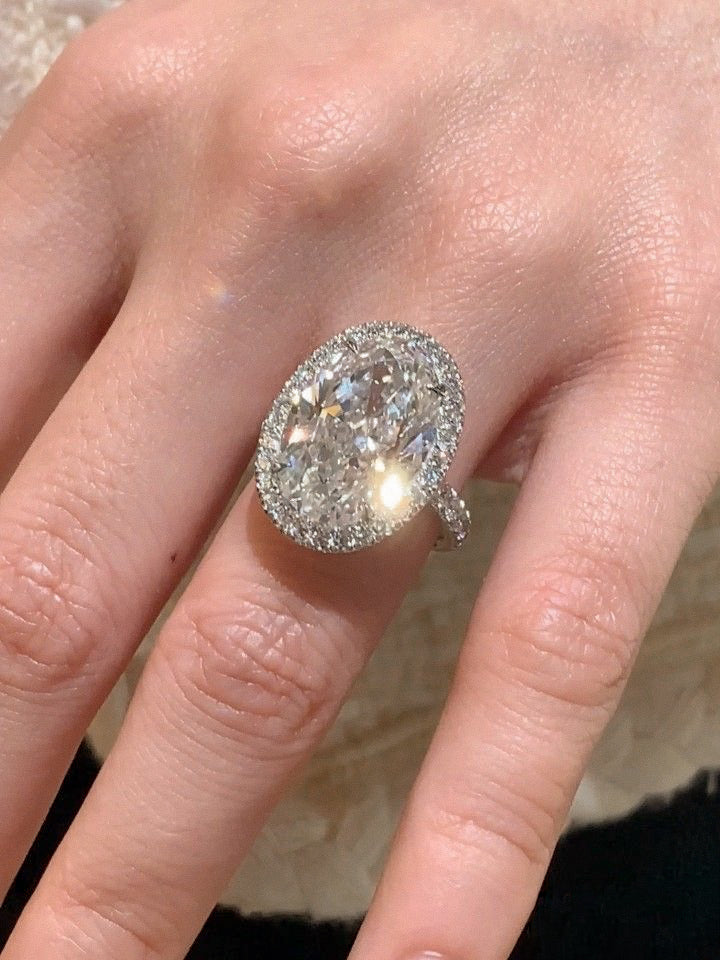 The Anastasia Ring - 5CT
